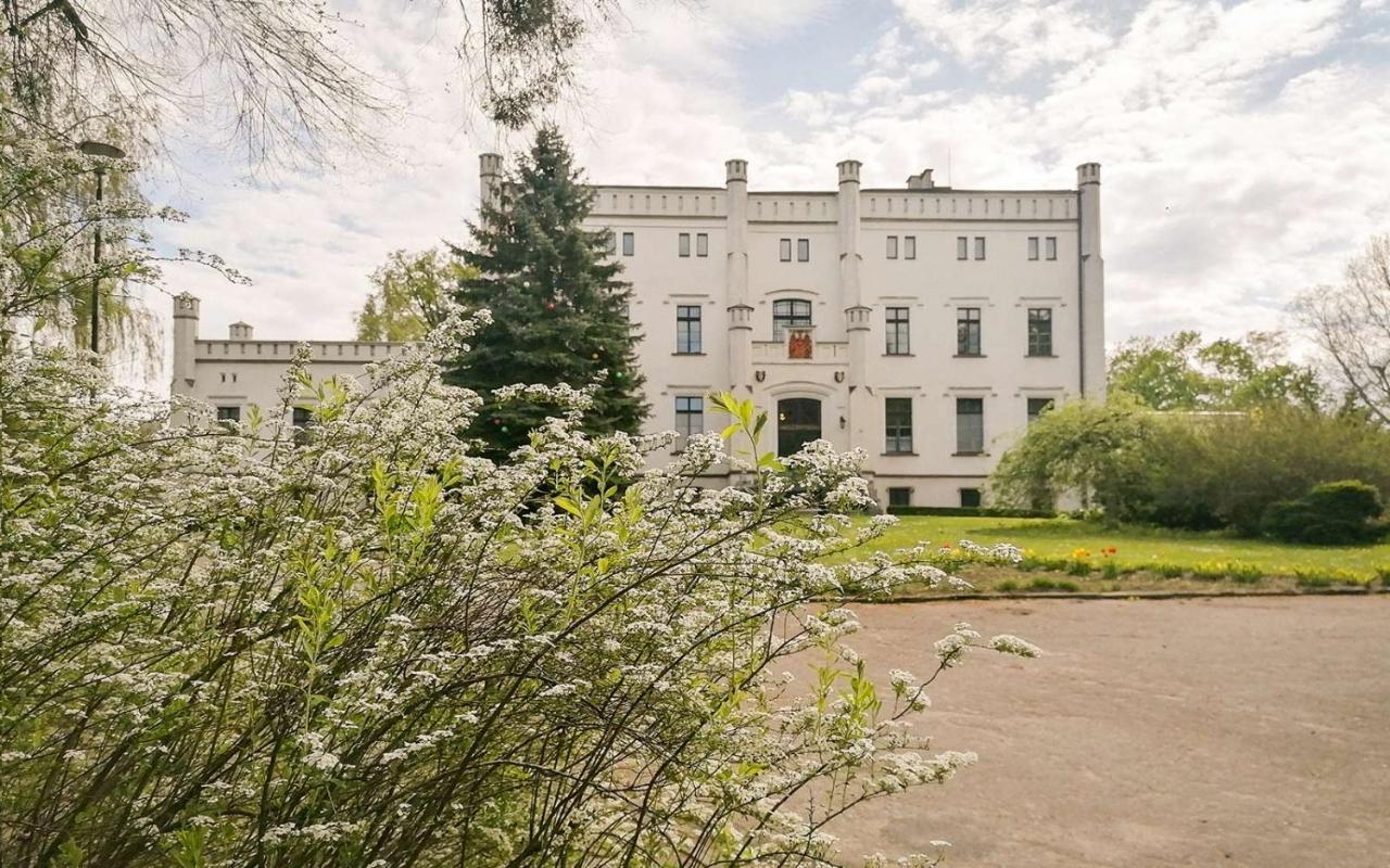 Palac Baloszyce Susz Esterno foto