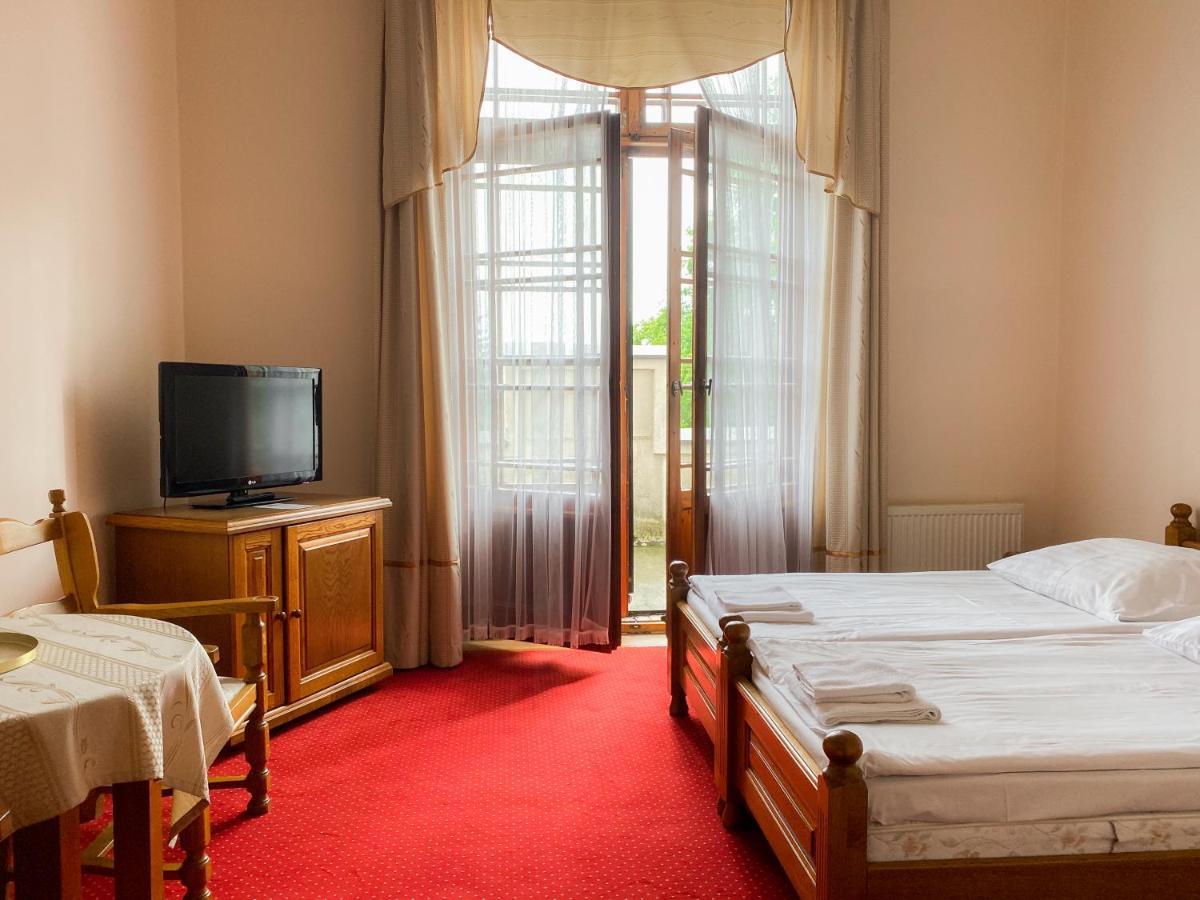 Palac Baloszyce Susz Esterno foto